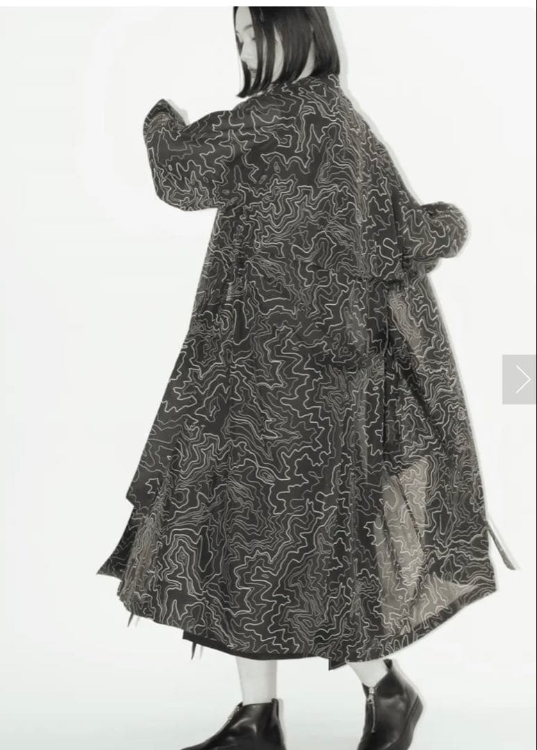 ハイク　CONTOUR LINE TRENCH COAT