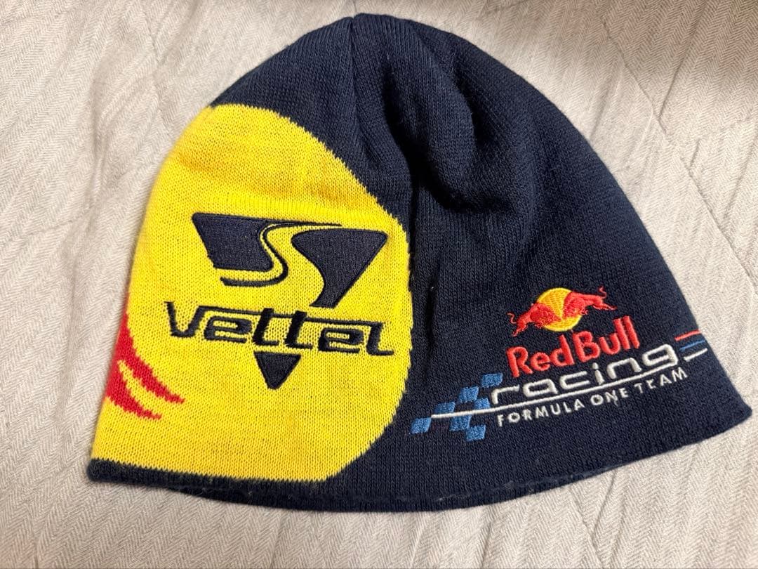 F1 レッドブルレーシング　セバスチャン・ベッテルモデル　ニット帽