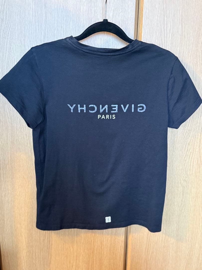 GIVENCHY ブラック 半袖Tシャツ