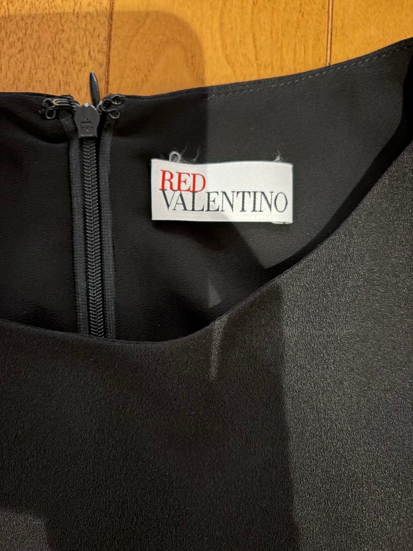 RED VALENTINOブラックワンピース