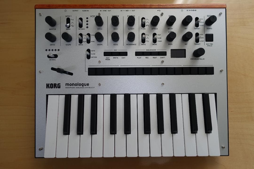 【美品】KORG monologue アナログシンセサイザー 25鍵