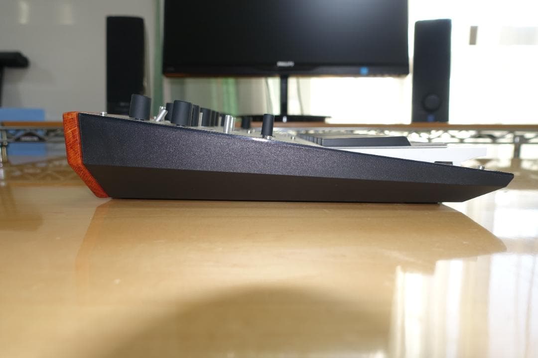 【美品】KORG monologue アナログシンセサイザー 25鍵