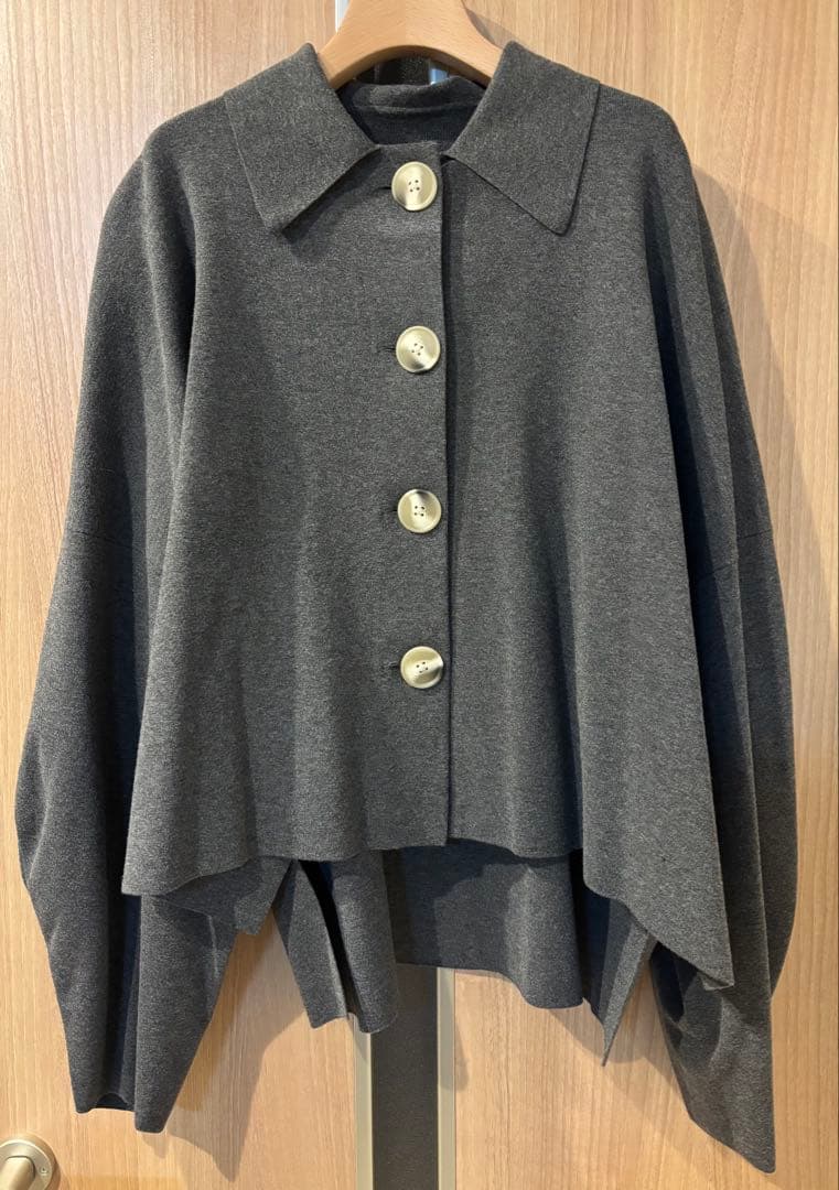 トップス COLLAR BOX CARDIGAN