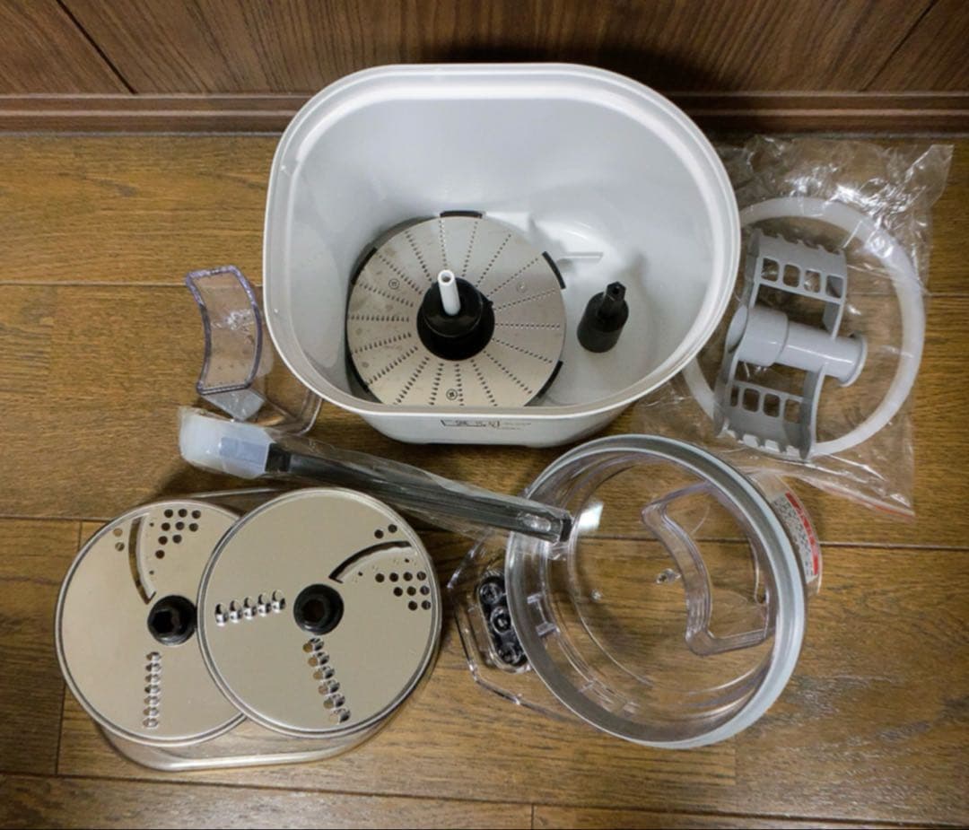 《イザン様ご購入品》《フードプロセッサー》《マスターカット用スライサーキット》