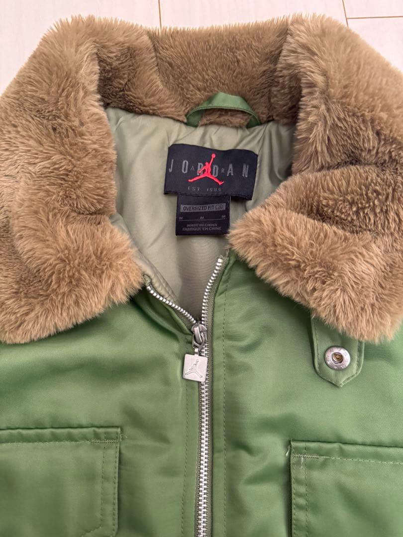 【最終値下げ】ジョーダン　Jordan フライトジャケット 緑　アウター　MA1