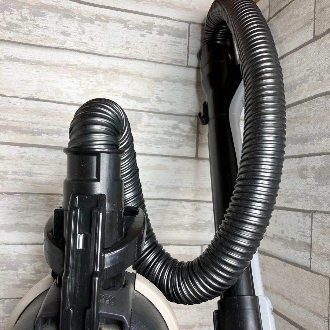 日立 紙パック掃除機　CV-PC30