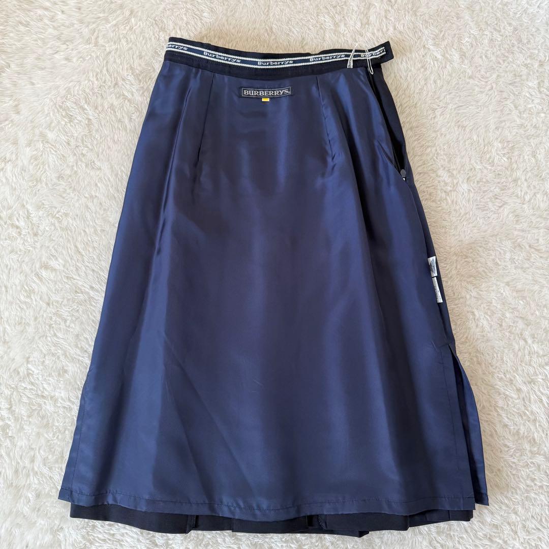 未使用　90s ヴィンテージ BURBERRY ボックスプリーツスカート　紺