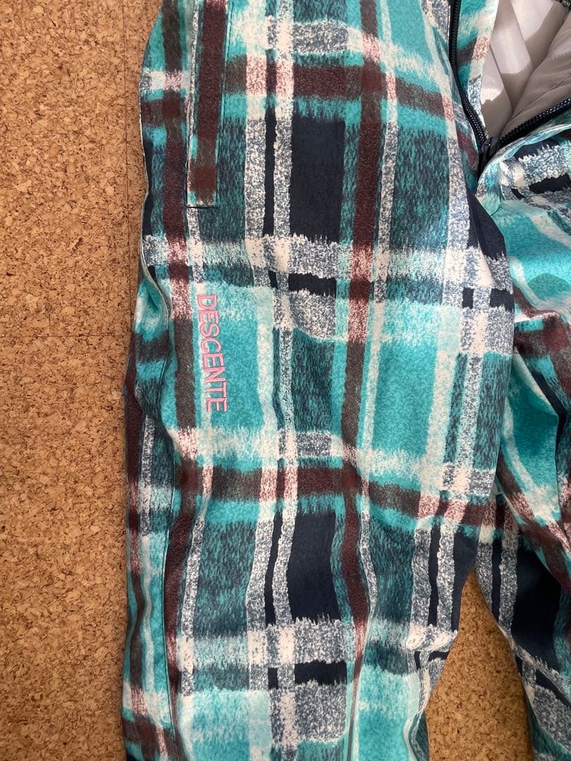 DESCENTE デサント　キッズスノースーツ　ピンク×ブルーチェック　130