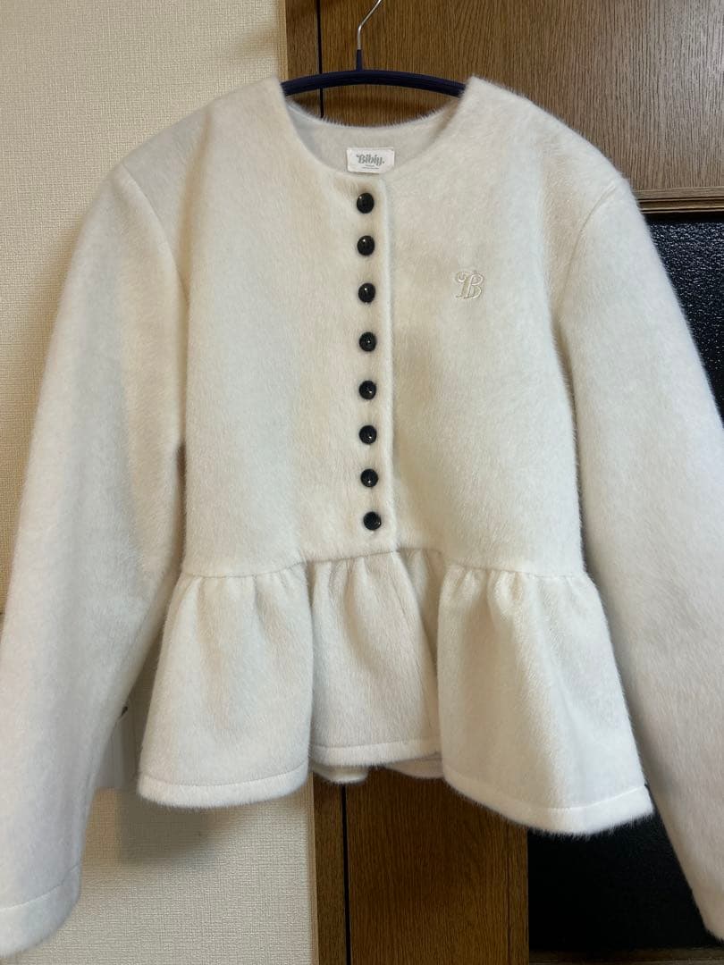 トップス bibiy \"B\" CAMEL PEPURAMU CARDIGAN