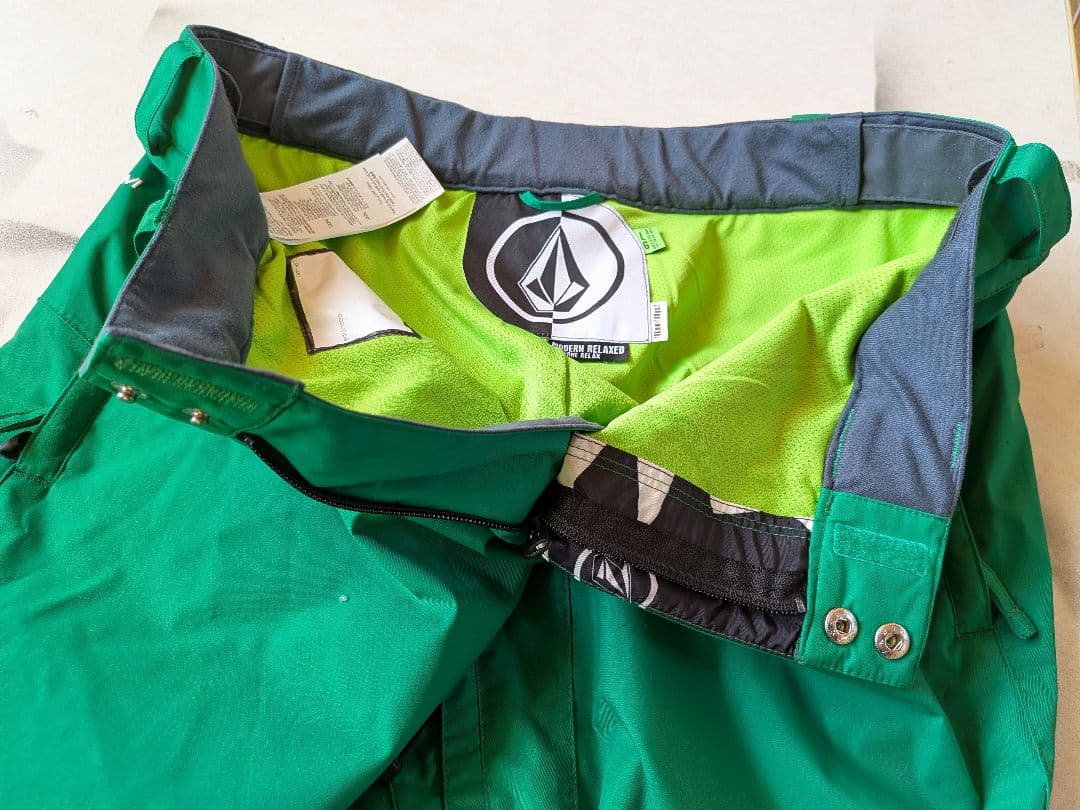 ボルコム VOLCOM スノーボードパンツ LET IT STORM Lサイズ
