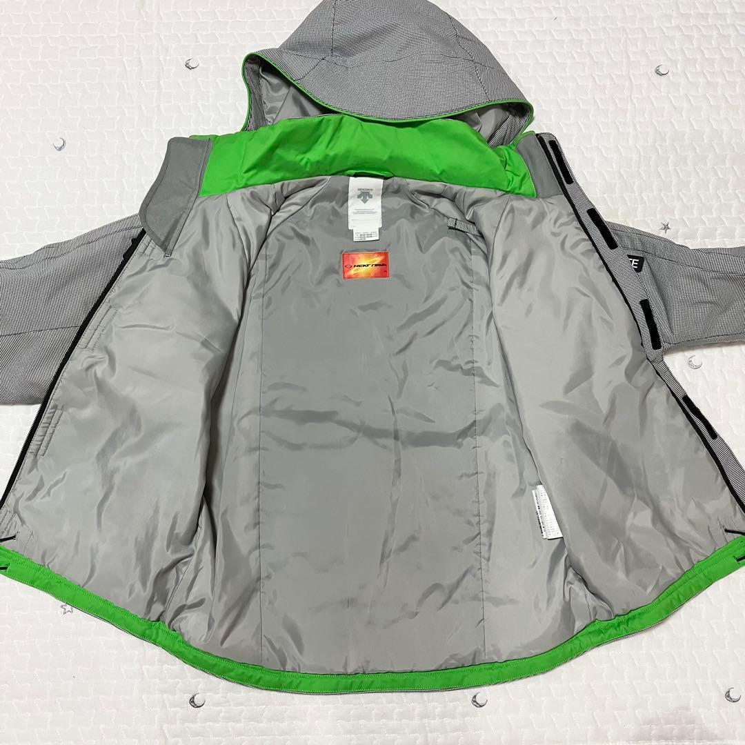 DESCENTE デサント　セットアップ　上下　スキーウェア　140㎝