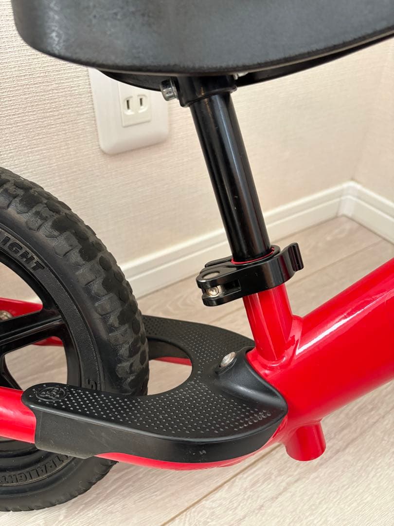 STRIDER バランスバイク レッド 12インチ　ストライダースポーツモデル