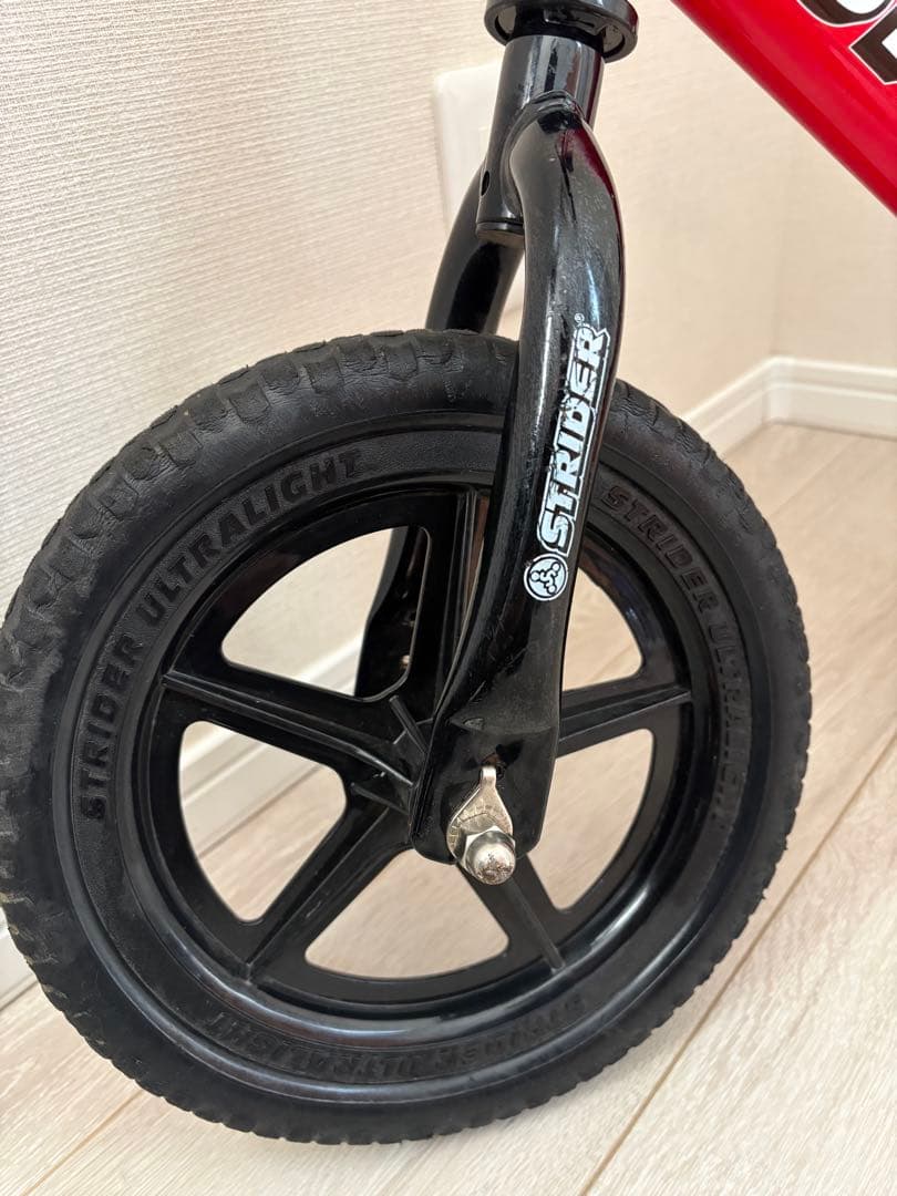STRIDER バランスバイク レッド 12インチ　ストライダースポーツモデル