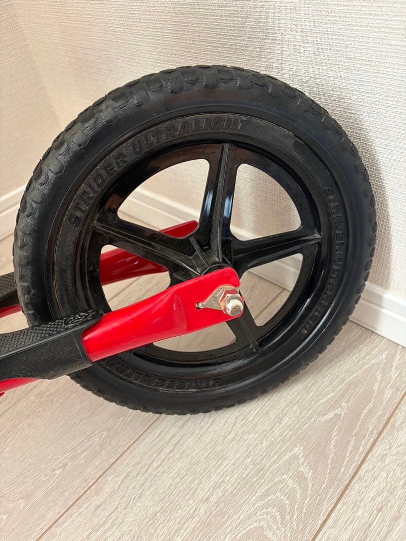 STRIDER バランスバイク レッド 12インチ　ストライダースポーツモデル