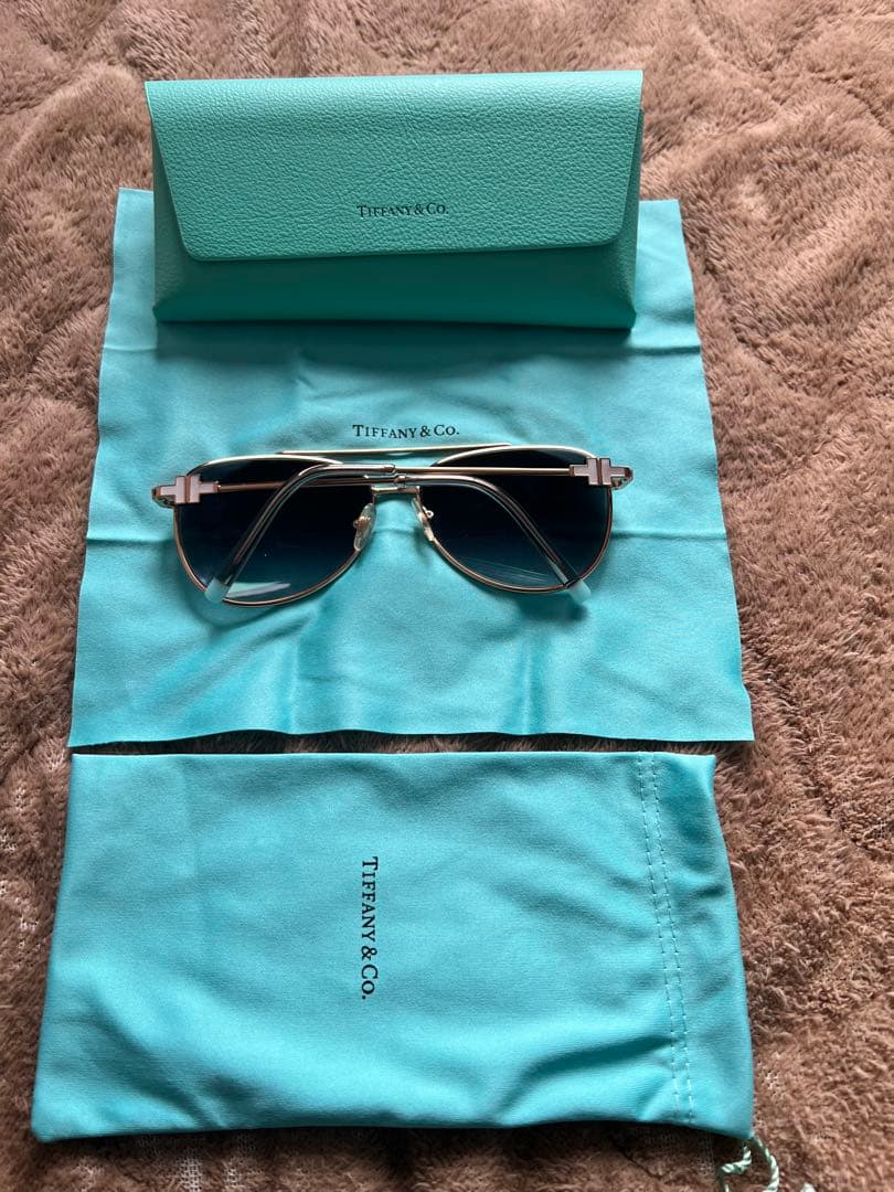 と*ま様 Tiffany & Co. サングラス ブルー レンズ