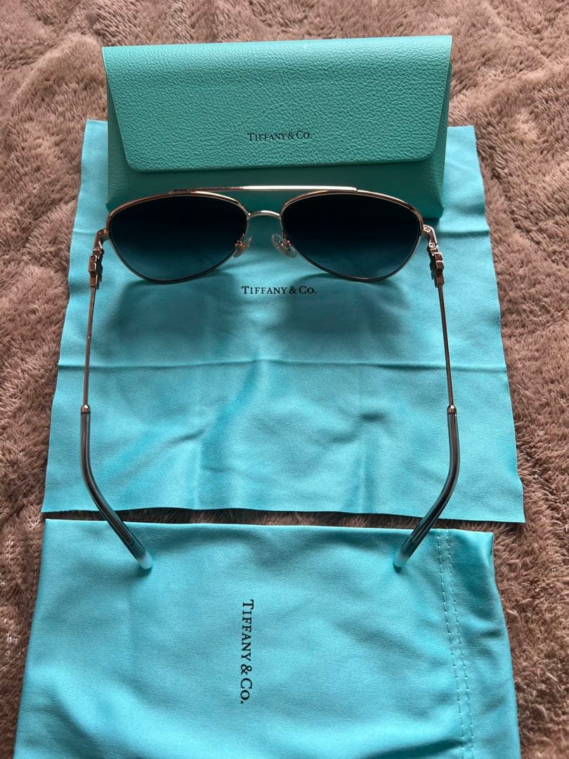 と*ま様 Tiffany & Co. サングラス ブルー レンズ