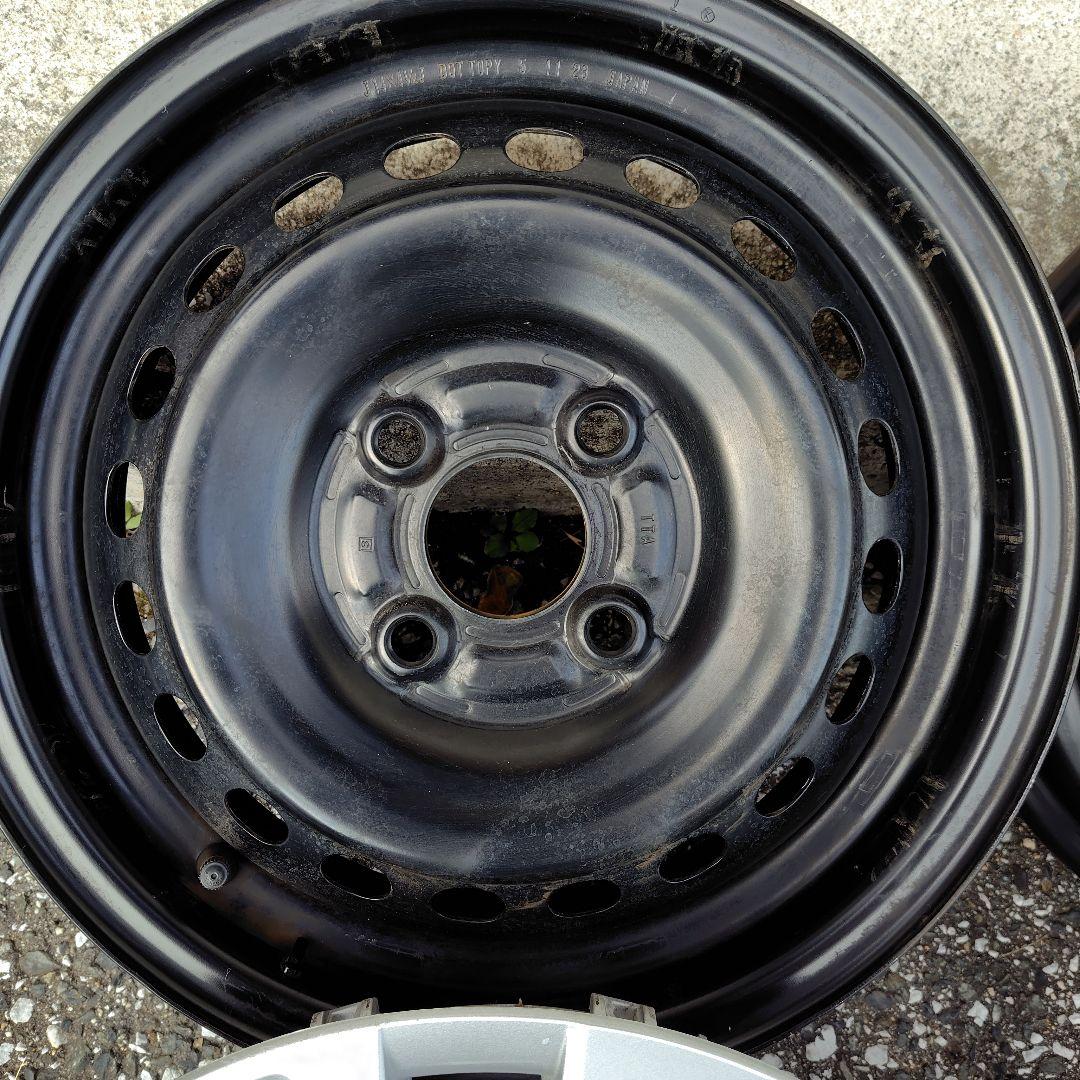 ①ホンダ NBOX JF4 純正スチールホイールカバーナット付き２個セット