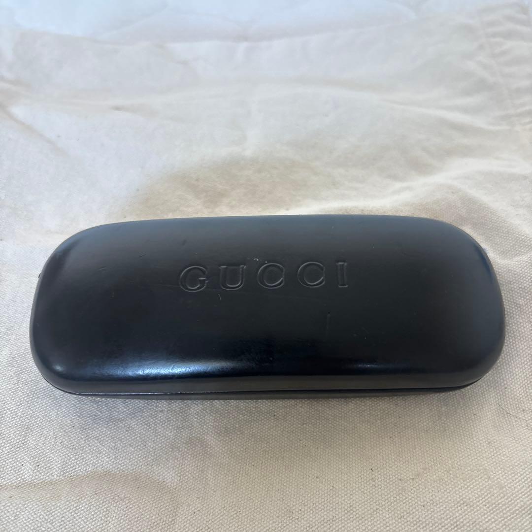 GUCCI オーバルブラウンサングラス