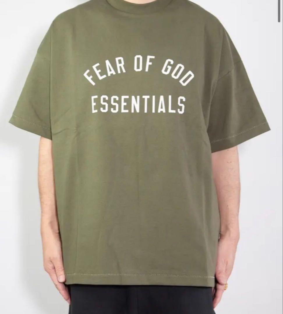 t*8様 Fear of God Essentials Tシャツ オリーブグリー
