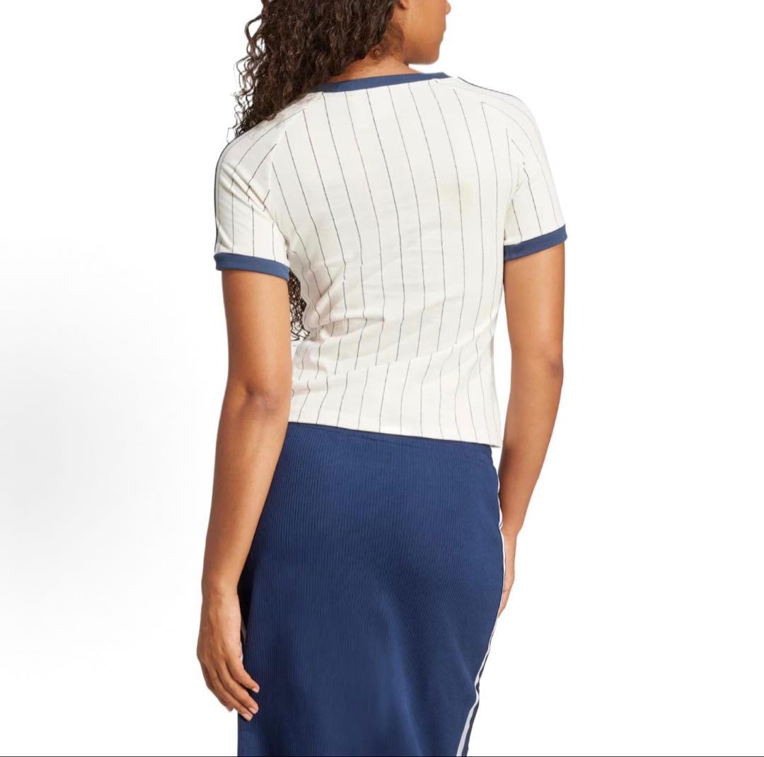 新品L adidas スリムフィット 半袖Tシャツ ピンストライプJC7705