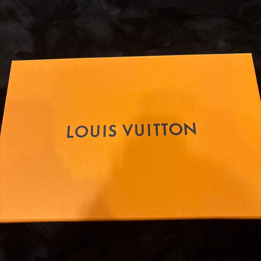 ★Gradation 工房★ LOUIS VUITTON ブラックマフラー