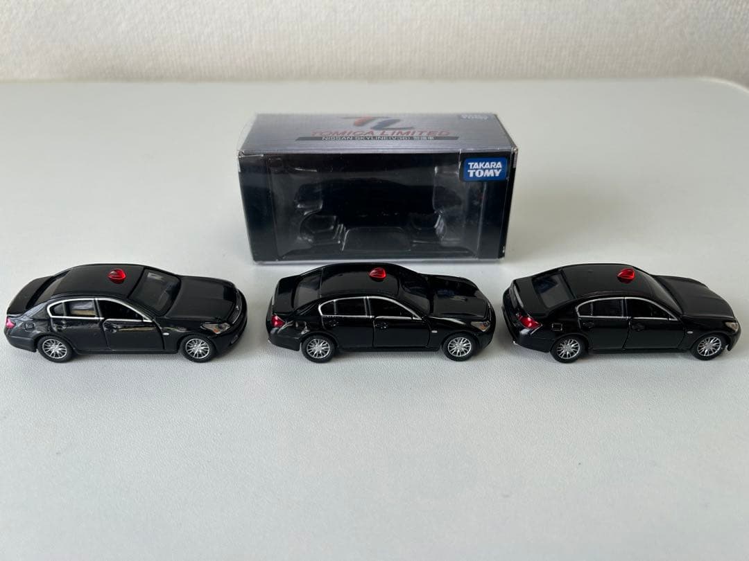【トミカ、トミカリミテッド】警察車両等5台セット　覆面パトカー、警護車、GTR
