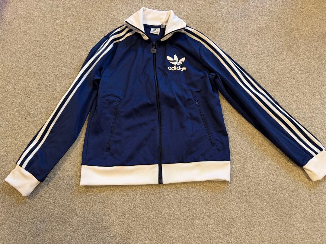 adidas originals ジャージ 上下セット