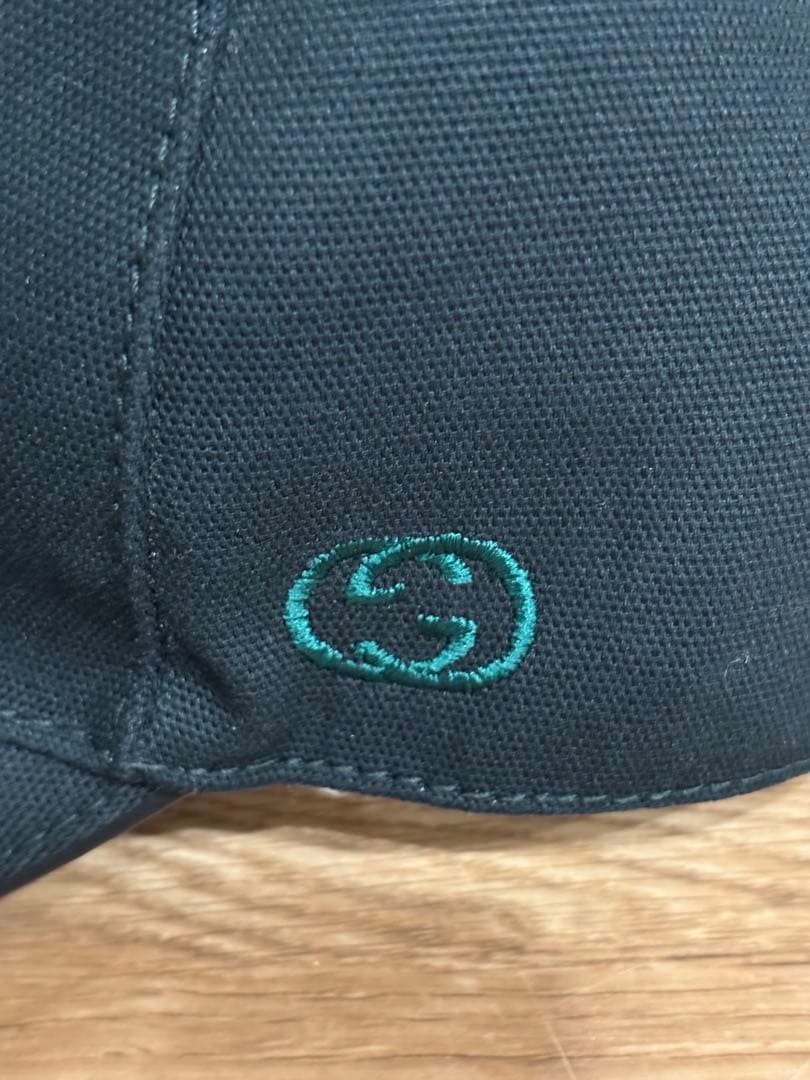 GUCCI グッチ　キャップ インターロッキング ロゴ刺繍付き　ブラック