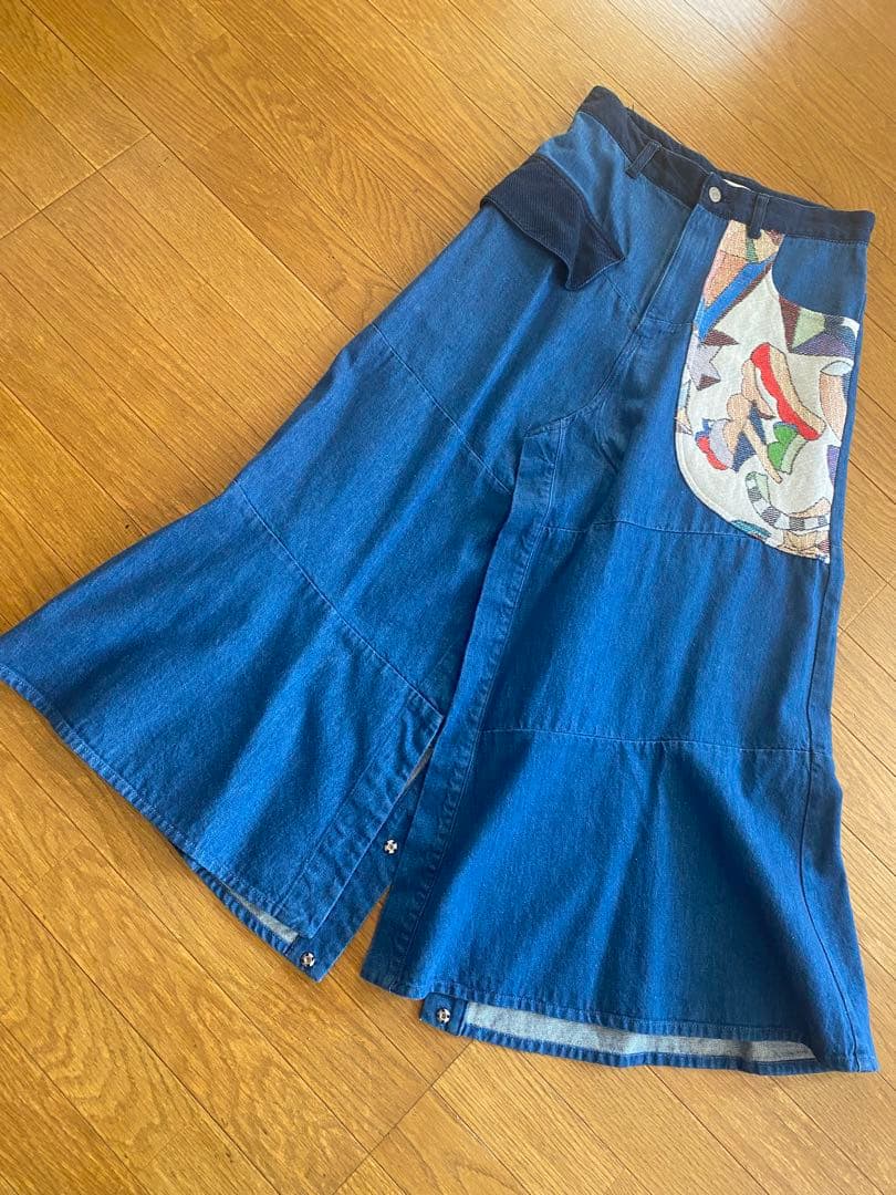 TUMORI CHISATOデニムドッキングパンツ