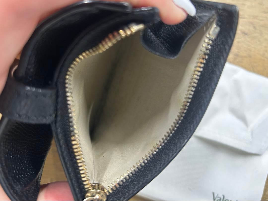 ヴァレクストラ　Valextra スナップ付き二つ折財布