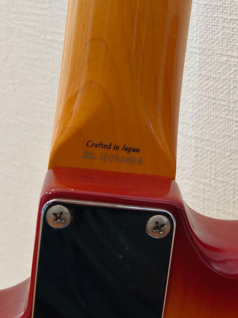 Fender Japan ストラトキャスター Q0シリアル