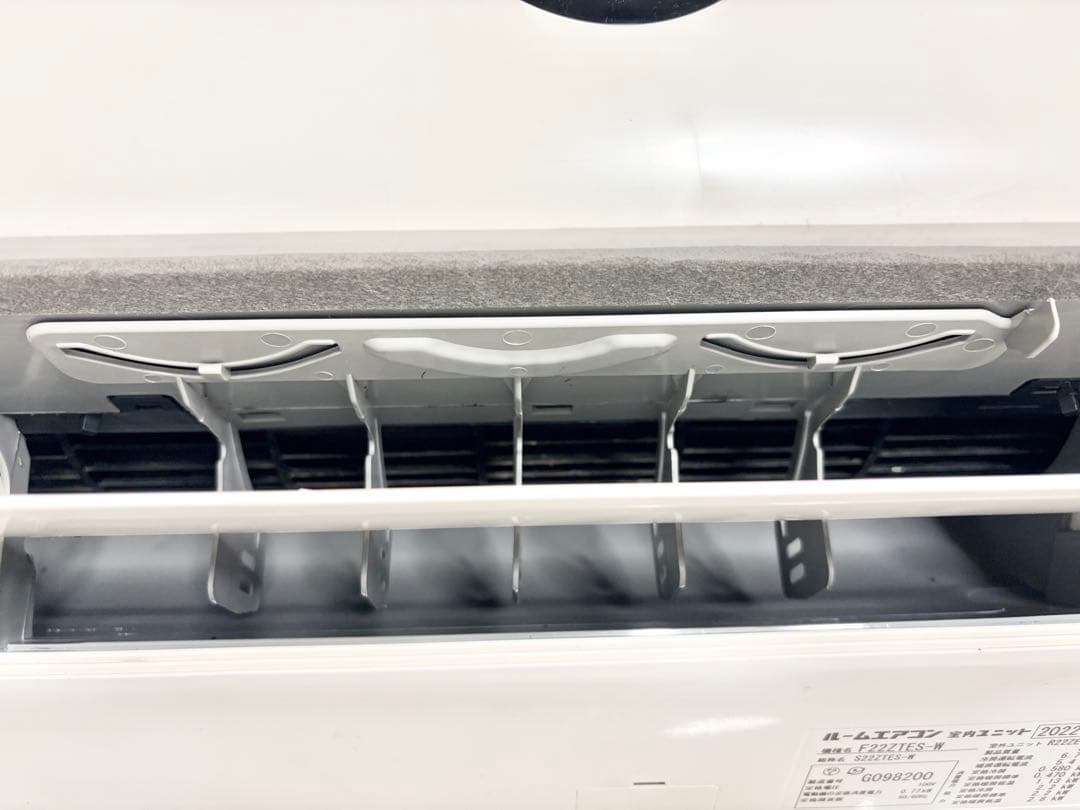 送料込みDAIKIN ルームエアコン F22ZTES-W 2022年製 ①室内機