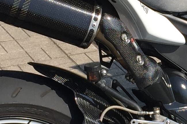 YZF-R1 2009-2014 リアブレーキタンクブラケット タンデムステップ