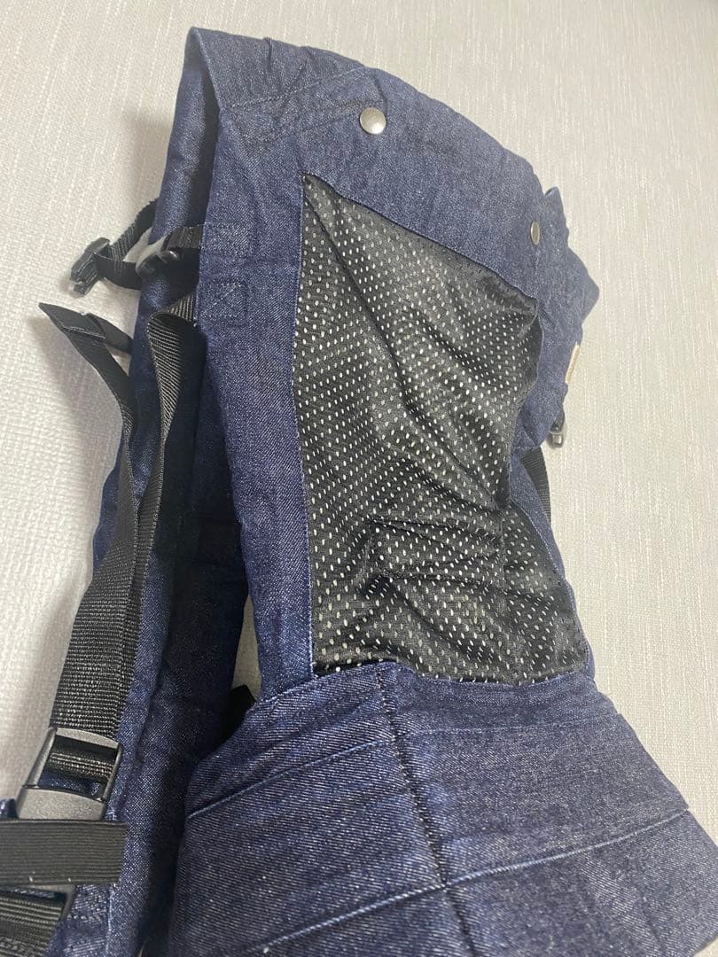 ファムキャリーメッシュ　抱っこおんぶ紐 ベビーキャリー