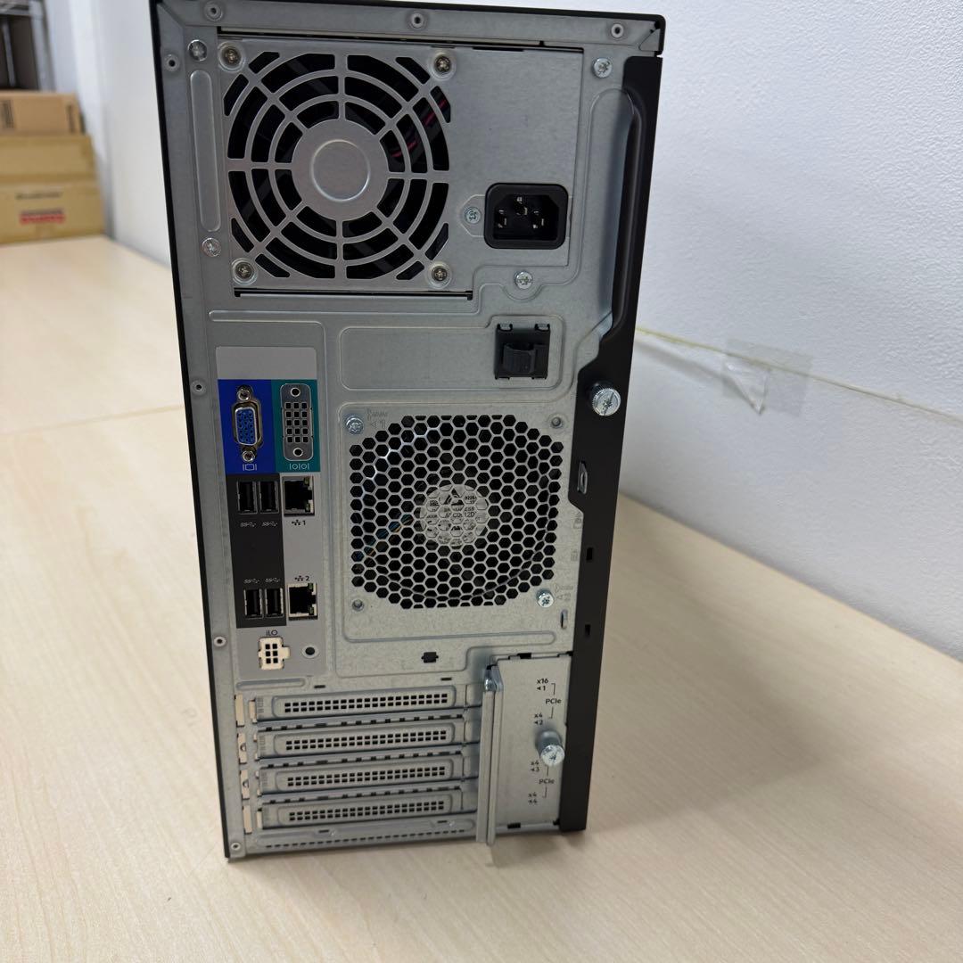 サーバー HP ProLiant ML30 Gen10 Xeon E 2124 16GB