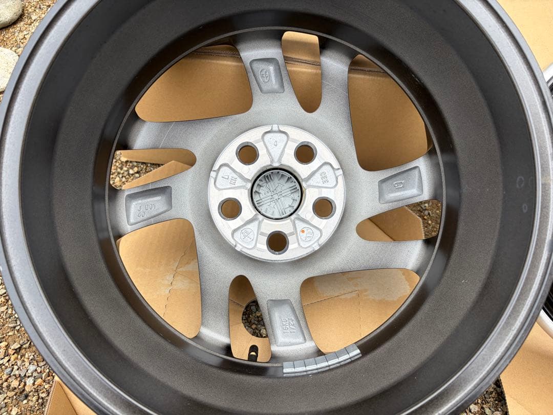 ナルト ②トヨタ シエンタ 純正ホイール 15インチ 新車外し