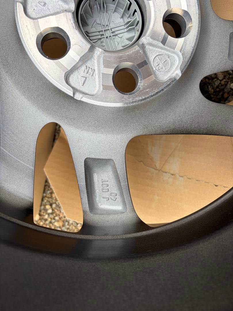 ナルト ②トヨタ シエンタ 純正ホイール 15インチ 新車外し