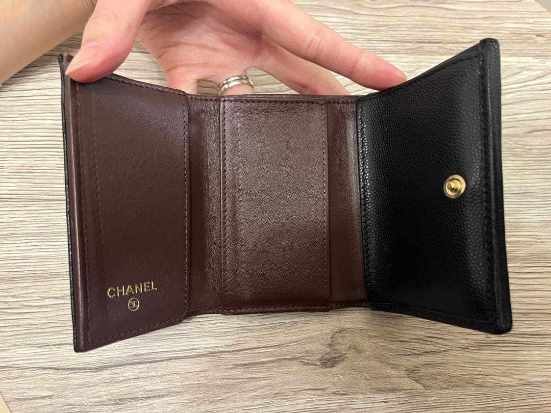 CHANEL シャネル　財布　キャビアスキン