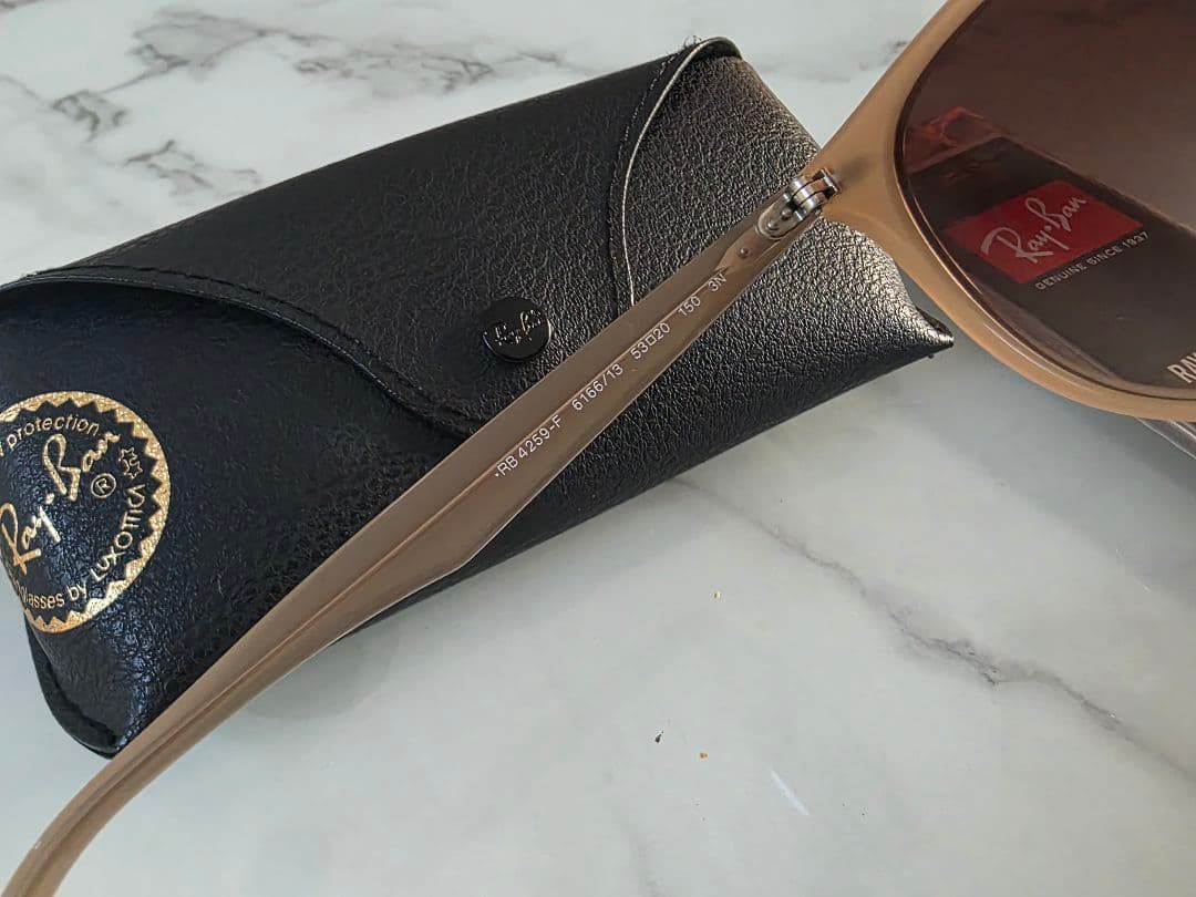 Ray-Ban RB4259F ベージュ サングラス
