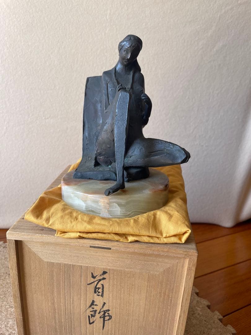 【しんたん様購入予定】　石田武至　ブロンズ 現代彫刻 大理石台座