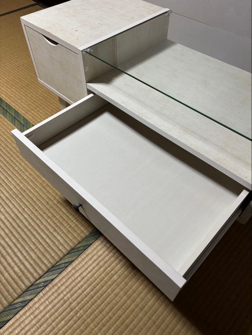 ニトリ　ドレッサーテーブル(1900円にお値下げ可能です。)