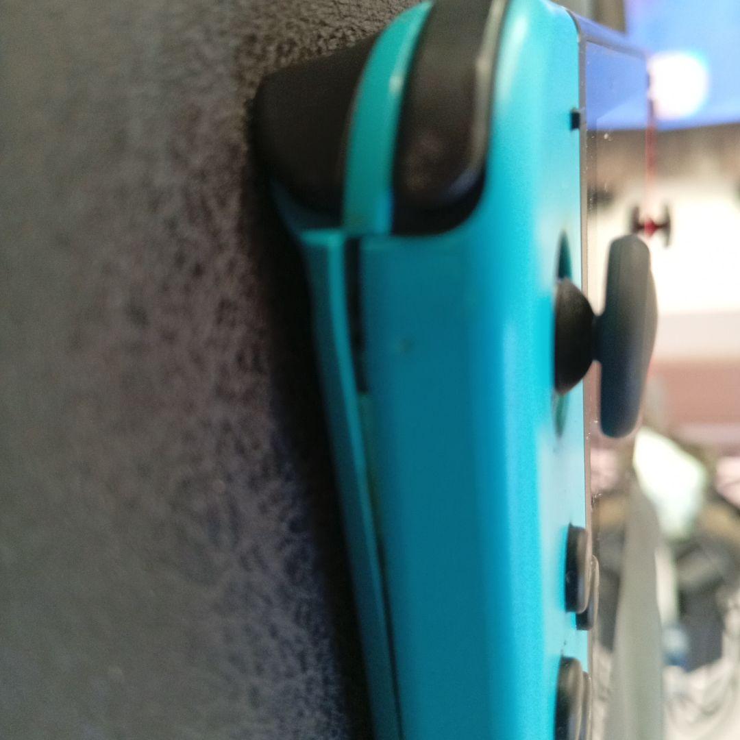 Nintendo Switch 本体 黒/青/赤