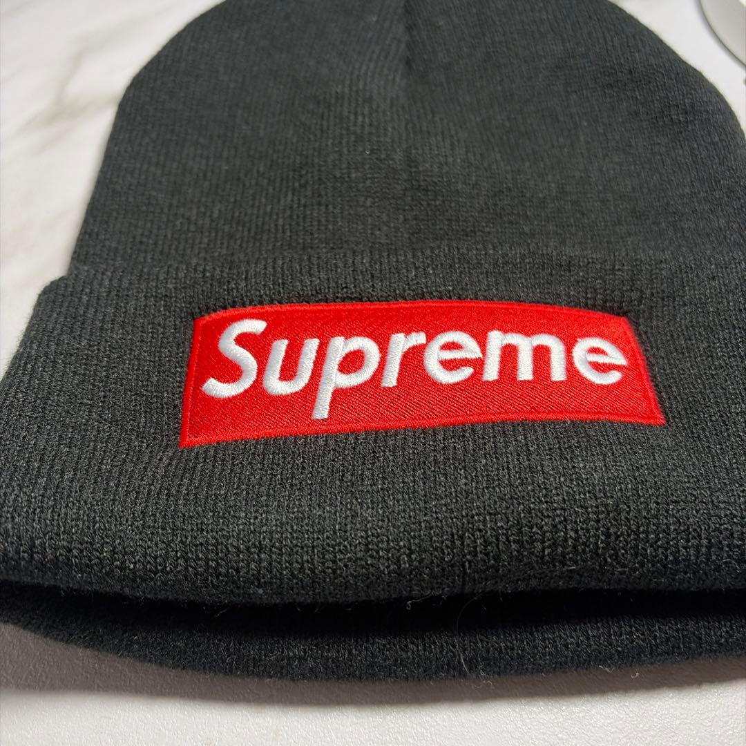 supreme ビーニー　黒