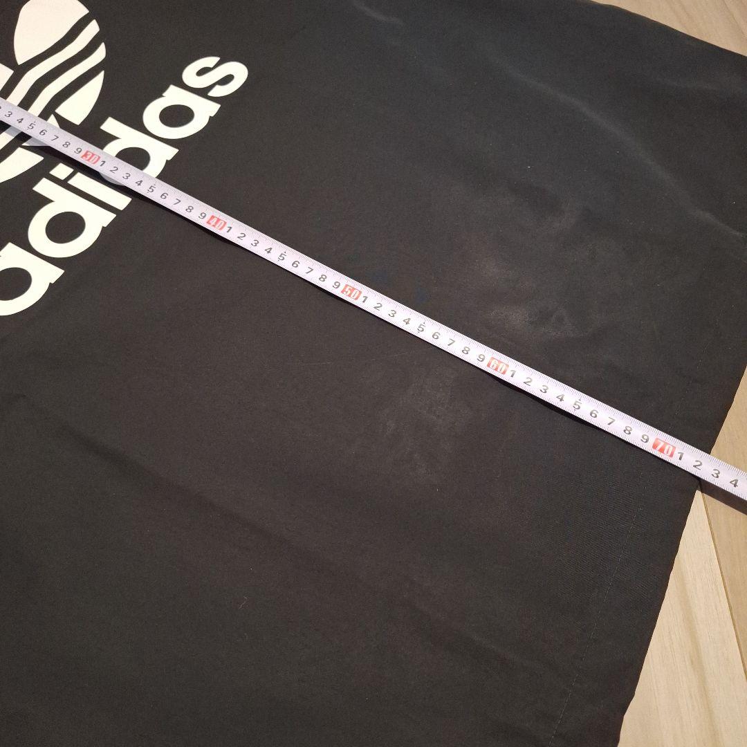 未使用 adidas フード付きジャケット 黒