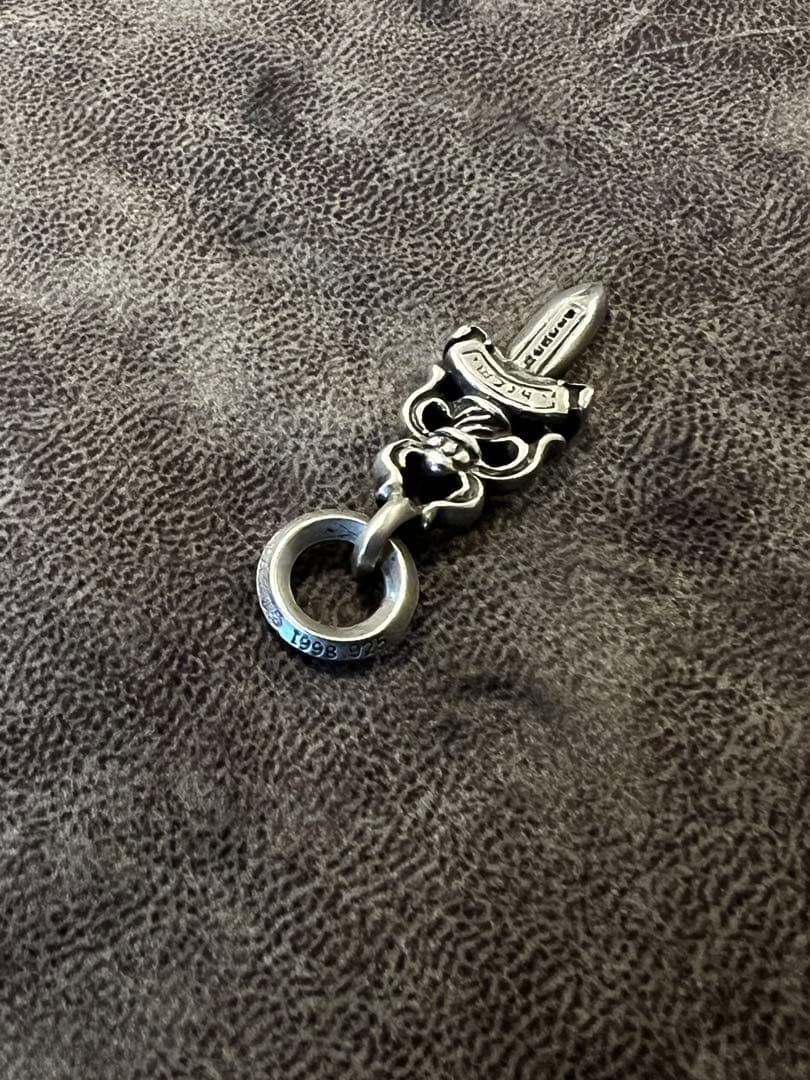 CHROME HEARTS クロムハーツ　ダガーチャーム　ペンダントトップ