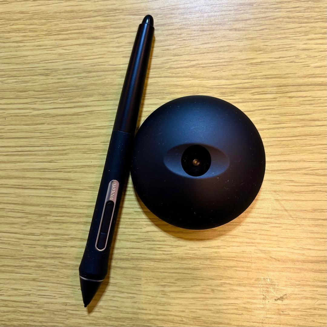 Wacom Intuos Pro PTH-460 板タブ