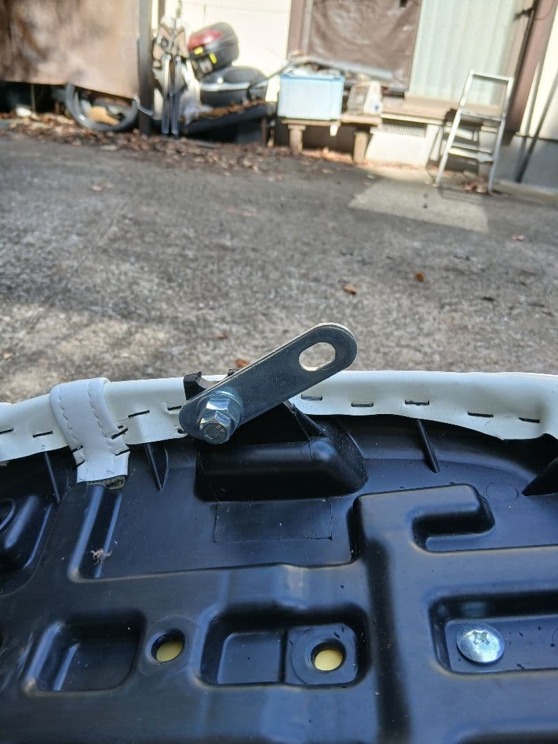 CM125　三段シート(エイプ用から加工)