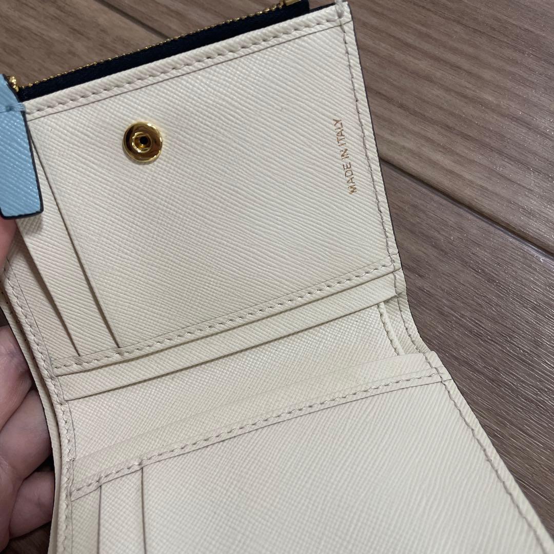 MARNI マルニ 二つ折り財布　コンパクトウォレット　小銭入れ付き