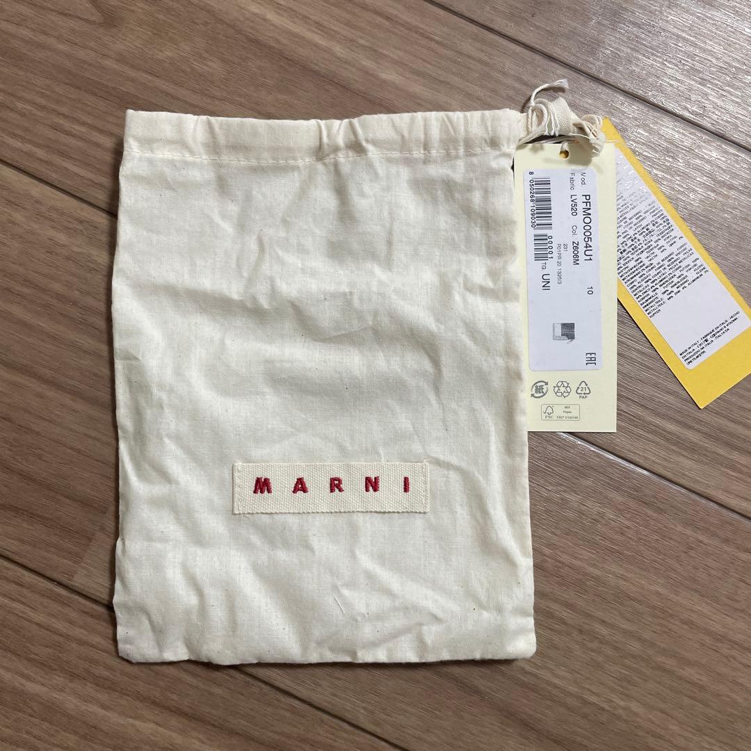 MARNI マルニ 二つ折り財布　コンパクトウォレット　小銭入れ付き