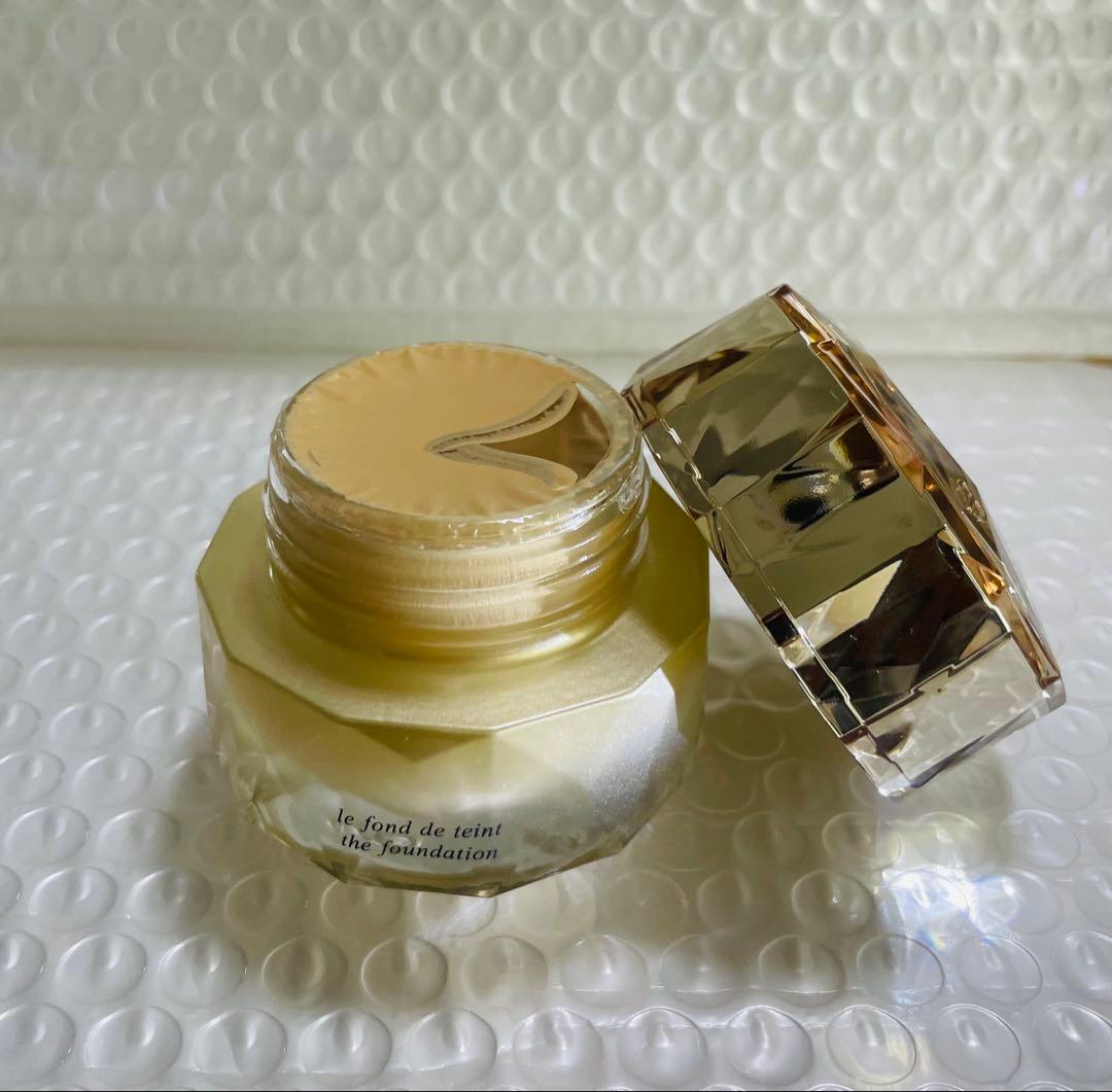 値下げしました！クレドポーボーテ　ル・フォンドゥタン30g SPF20 PA++